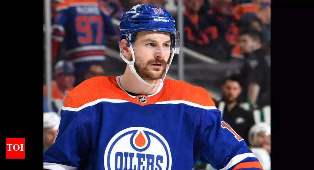 Zach Hyman out until November as Edmonton Oilers open 2025-26 season without star winger