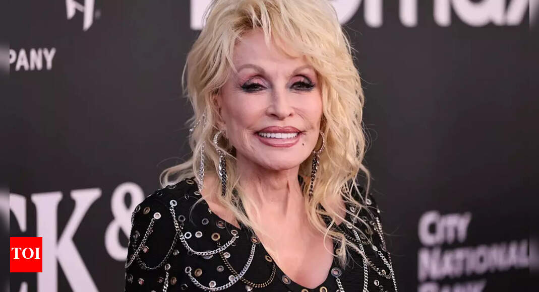 Is Dolly Parton sick? Country star's sister asks for prayers amid health struggles