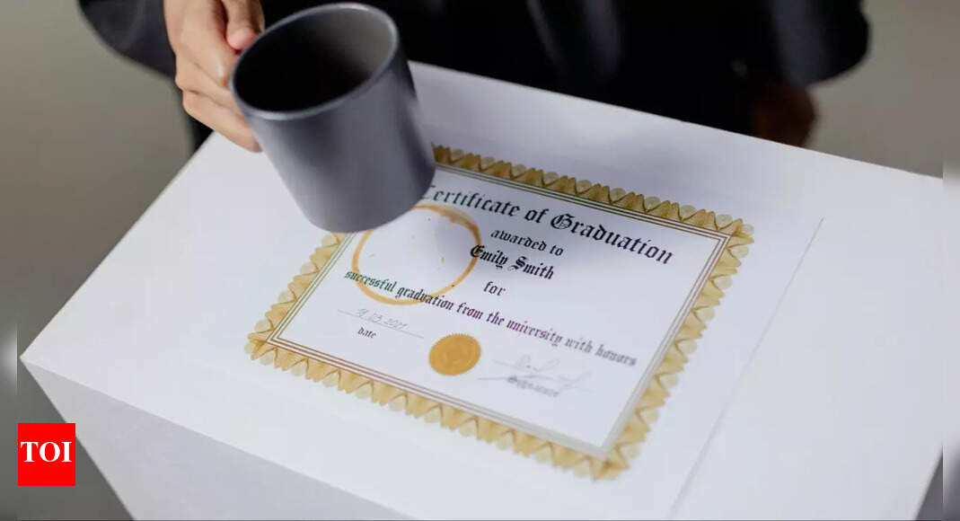 10 college degrees Harvard hints are losing value and what to study instead