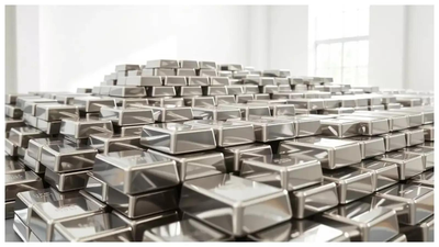 Silver rate today: Prices climb to Rs 1.57 lakh/kg as global demand drives record rally; what investors need to know