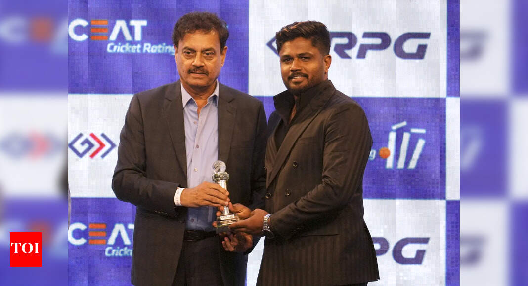 MCA to install Dilip Vengsarkar's life-size statue at Wankhede Stadium