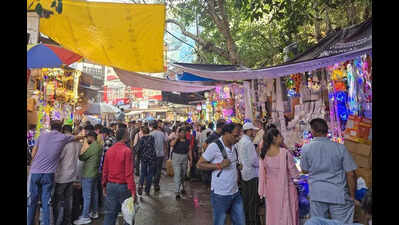 ...But Bhagirath Palace lit up early; abuzz with new trends, old charm