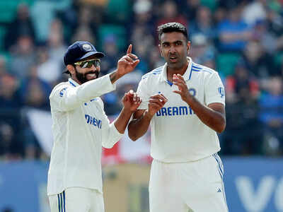 Ravindra Jadeja misses R Ashwin; spin legend gives witty reply - 'Jitna faayda hai ...'