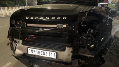 Land Rover Defender goes on rampage: SUV rams into 5 cars near Noida mall; driver in custody