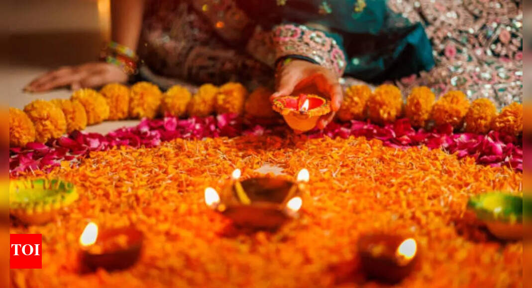 Diwali 2025 in USA: Date, time, and muhurat across ET, PT, CT, and other zones