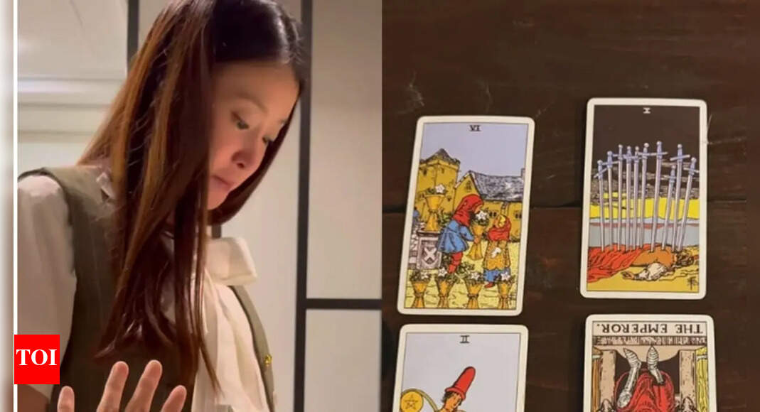 Lee Si-young revisits tarot as due date nears, sharing quiet camping moments and IVF journey