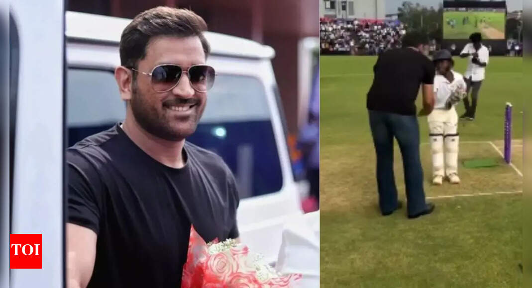 Young fan touches MS Dhoni's feet; what he did next will melt your heart - watch