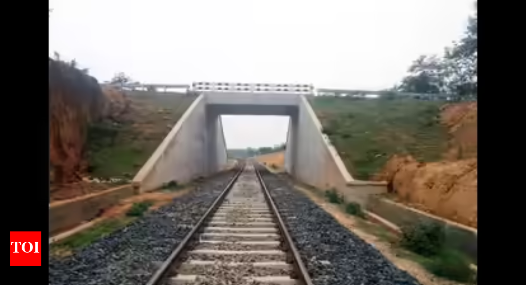 At over Rs 3.1 lakh crore, road & railway ministries see record capex in April-September – The Times of India At over Rs 3.1 lakh crore, road & railway ministries see record capex in April-September – The Times of India
