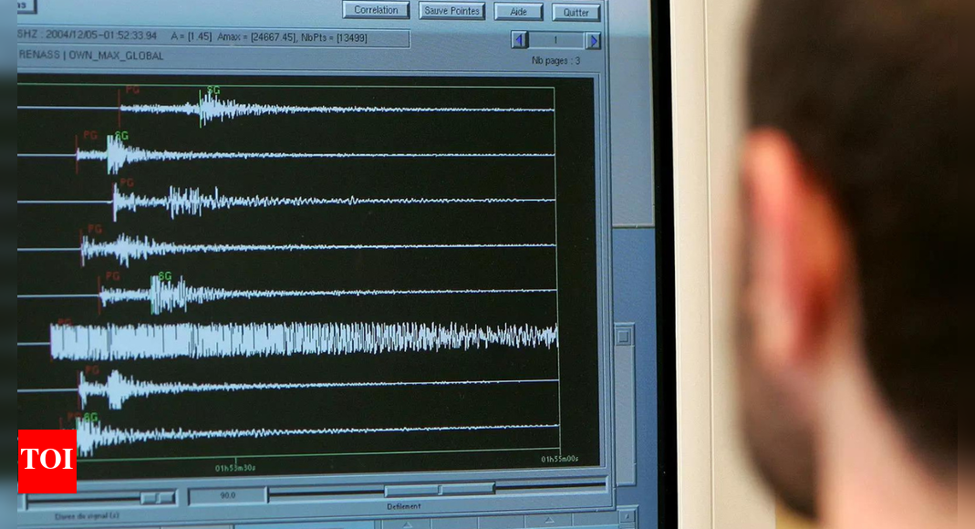7.6 magnitude earthquake hits Philippines; tsunami warning issued