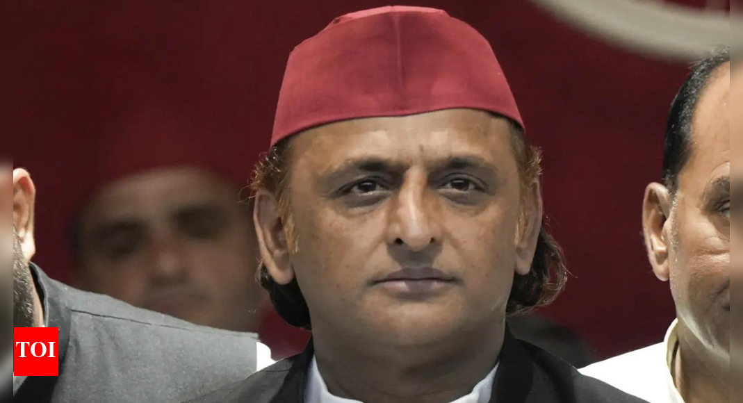 Akhilesh Yadav's FB page unavailable; party claims suspension by social media giant