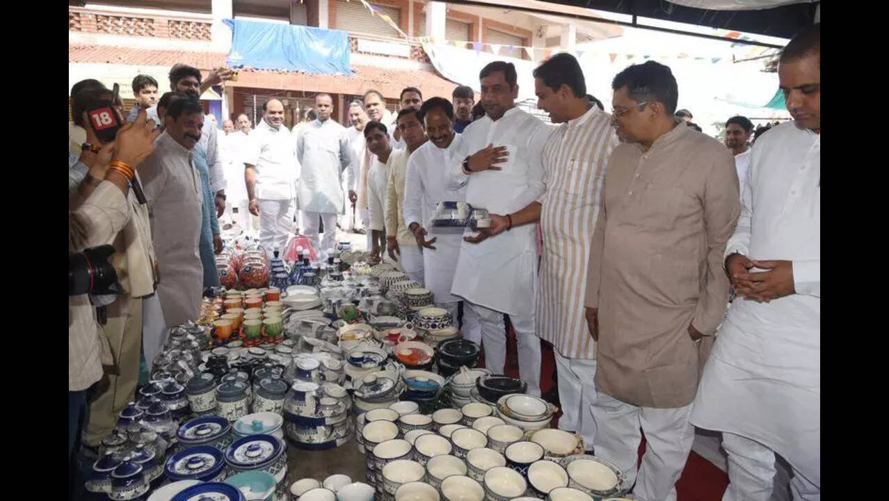 Swadeshi Mela in Noida Celebrates Women Entrepreneurs and Local Craftsmanship