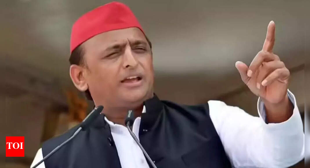 Akhilesh Yadav's Facebook suspended; SP claims BJP suppressing oppn