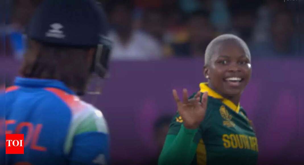 South Africa's Mlaba reprimanded for breaching Code of Conduct vs India