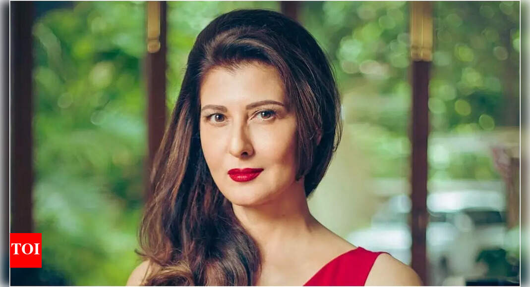 'Feel very unsafe as a woman': Sangeeta Bijlani addresses the ROBBERY at her house