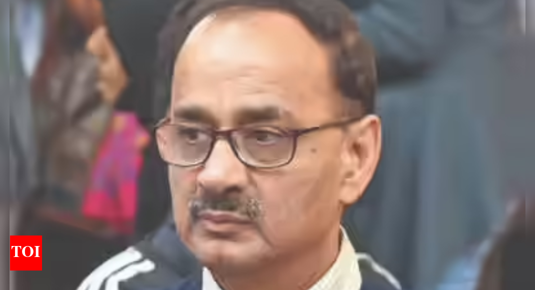 16th judge, 2nd in 2 weeks, exits Chaturvedi case