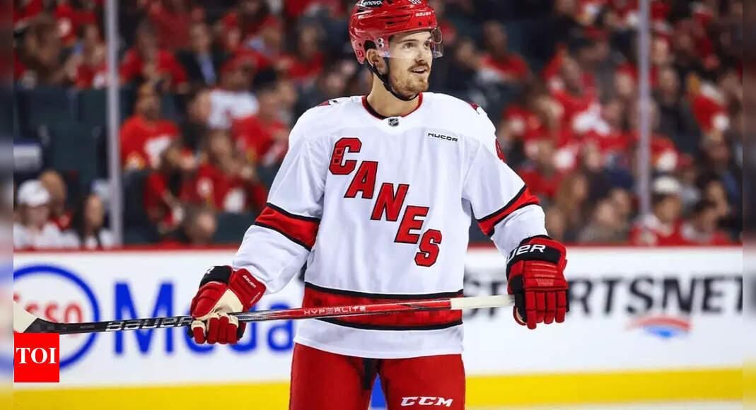 Jack Roslovic reportedly lost nearly $10M before signing with Oilers