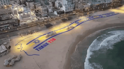 Israelis Scream ‘LOVE You Trump,’ Sing & Dance In Tel Aviv As Netanyahu Accepts Peace With Hamas
