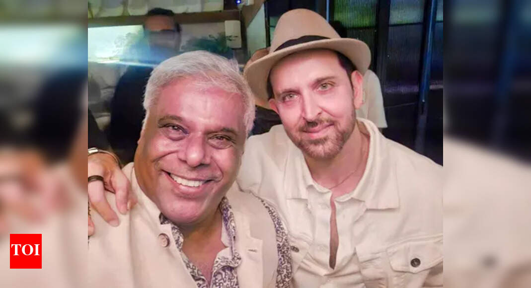 Ashish Vidyarthi meets Hrithik Roshan after 25 years