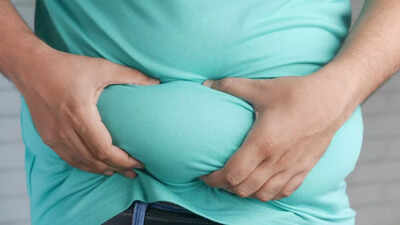 Lose belly fat in 30 days: Nutritionist reveals ‘magic drink’ that reduces bloating, and supports gut health