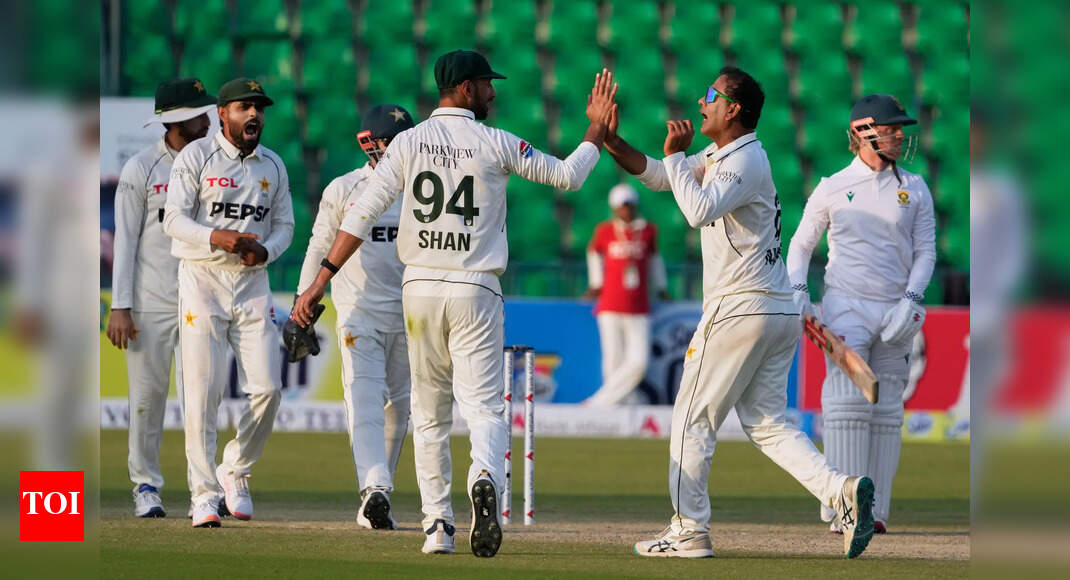 PAK vs SA: Ali limits SA to 216-6 at stumps; Zorzi stands firm with 81*