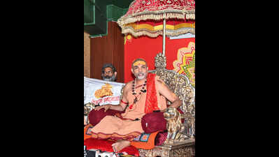 Shankaracharya ends 33-day yatra with call to protect cows