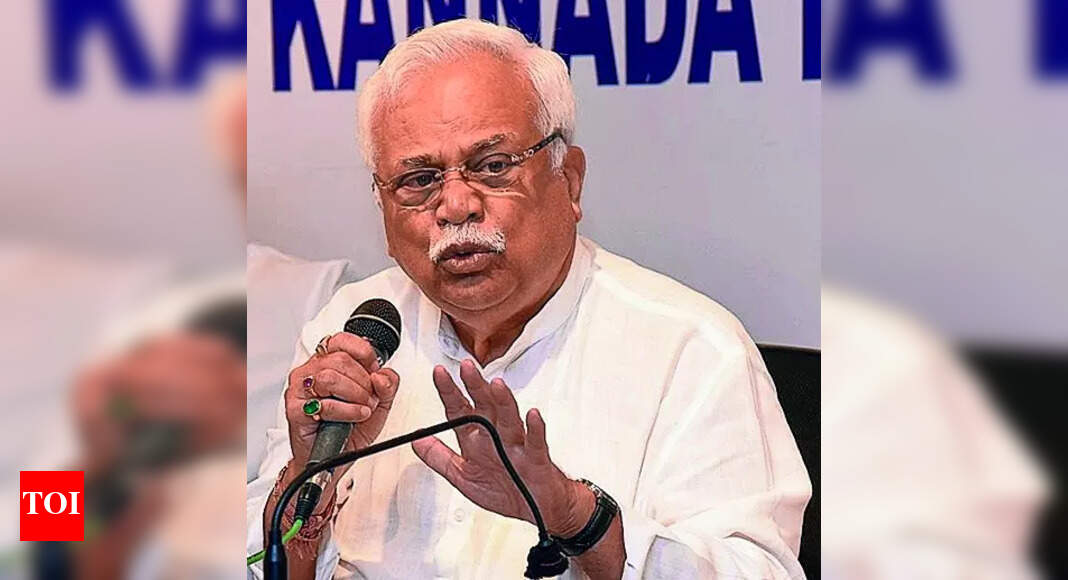 ‘Lottery for women, men left in lurch’: RV Deshpande mocks own Karnataka govt’s five guarantees; BJP hits back