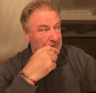  Actor Alec Baldwin, brother Stephen safe after car accident; blame truck driver