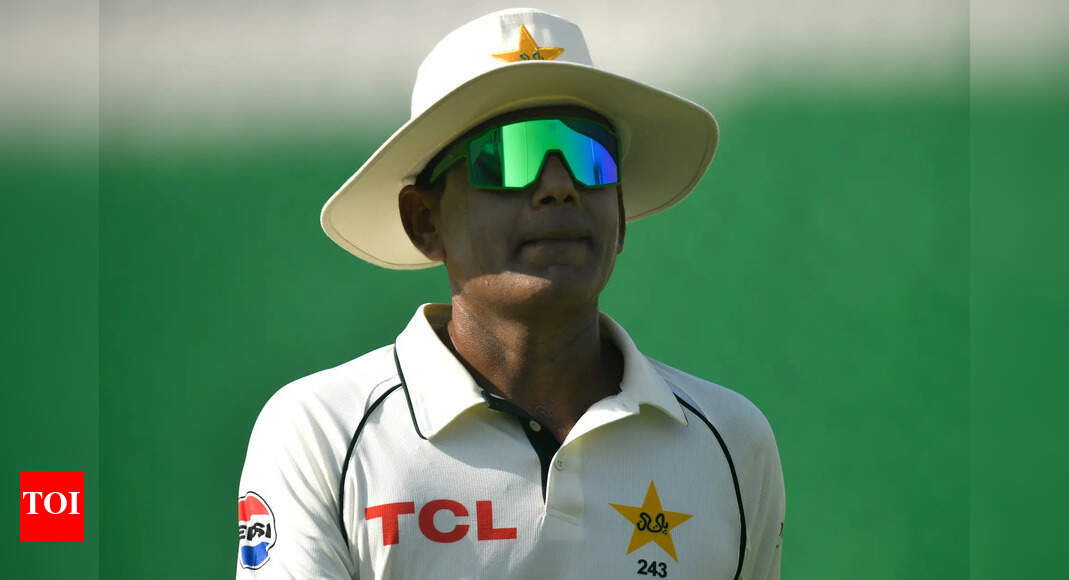 Glasses or welding gear? Ramiz Raja takes hilarious dig at 39-year-old spinner - watch
