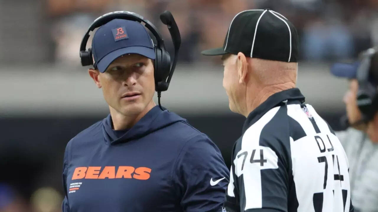 Eagle-eyed NFL fans spot Ben Johnson say, “Shut the f*ck up” to QB Caleb  Williams during Bears vs Commanders matchup | NFL News - The Times of India