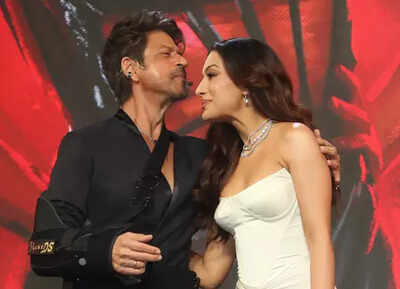 'The Ba***ds of Bollywood' actress Sahher Bambba shares fond memories with SRK and Aryan Khan; praises her director's mimicry