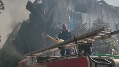  Fire breaks out at chemical factory on Sanwer Road; over 100 tankers battle blaze