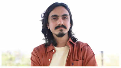  Aditya Gadhvi