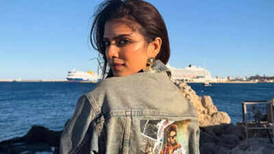 Malavika stuns in Greece; films for Prabhas' ‘The Raja Saab,’ horror thriller eyes record release