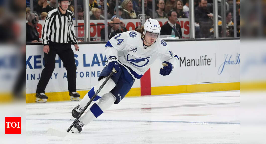 Conor Geekie gets jumped by Hendrix Lapierre and Trevor van Riemsdyk as 3rd period brawl shakes up Capitals vs Lightning showdown