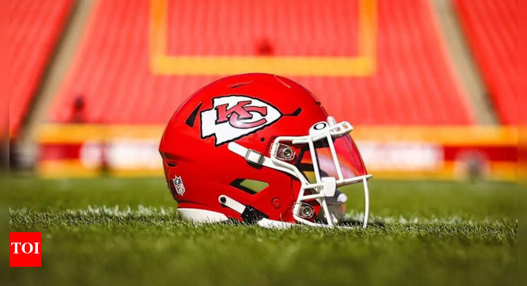 NFL fans erupt as ESPN crowns Chiefs Super Bowl favorites, calling it the most delusional ranking of the year