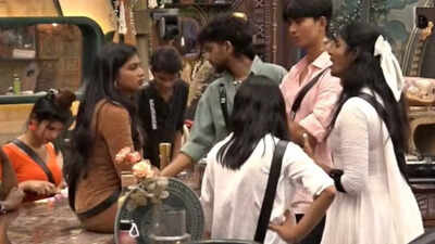  VJ Paarvathy and Kani lock horns in a heated kitchen clash