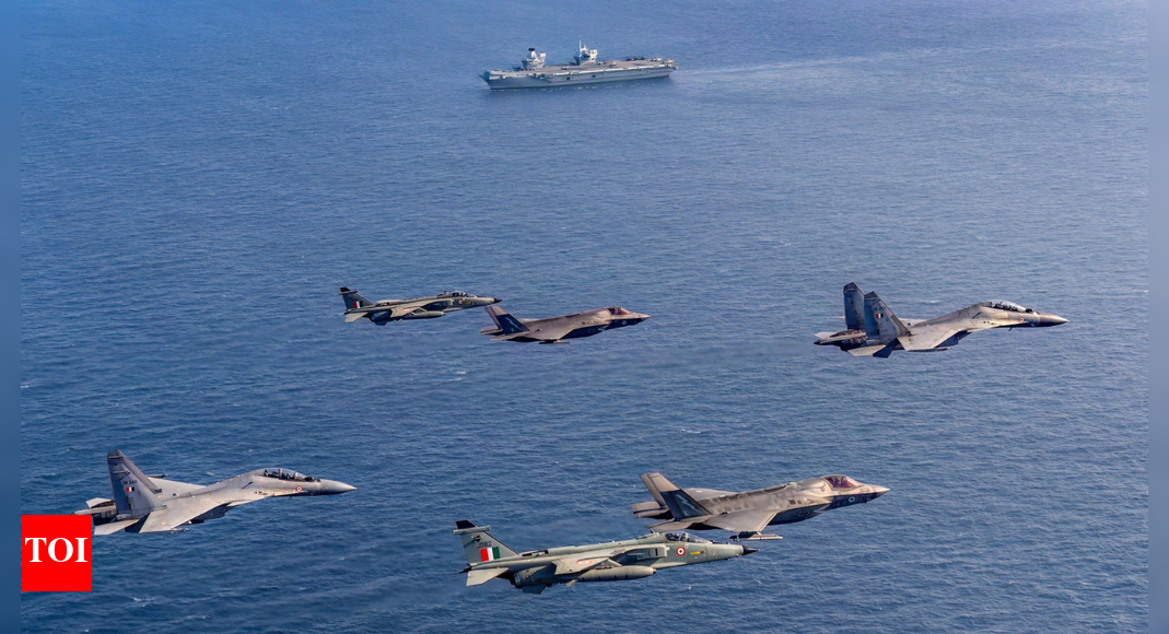 ‘Collective commitment to regional stability’: IAF, Royal Navy hold exercise over Indian Ocean - pics ‘Collective commitment to regional stability’: IAF, Royal Navy hold exercise over Indian Ocean - pics