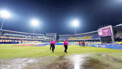 Women’s World Cup: Rain plays spoilsport as England, Pakistan share points | Cricket News – The Times of India