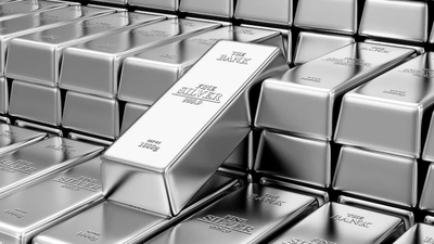 Silver soars 70% this year! Is it a good bet this Dhanteras? Here’s what investors should know – The Times of India