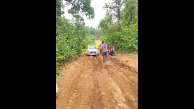 For five Chatra villages, motorable roads still a distant dream