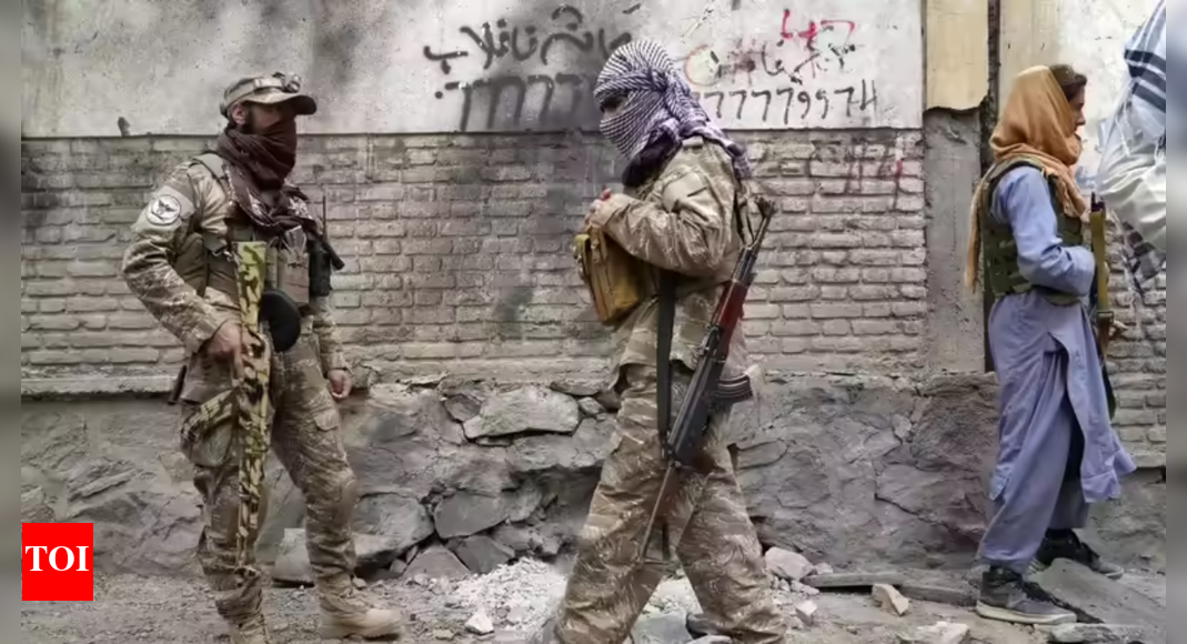 Pakistan-Afghanistan conflict: 5 dead, 35 injured in Kabul; explosions before temporary ceasefire Pakistan-Afghanistan conflict: 5 dead, 35 injured in Kabul; explosions before temporary ceasefire