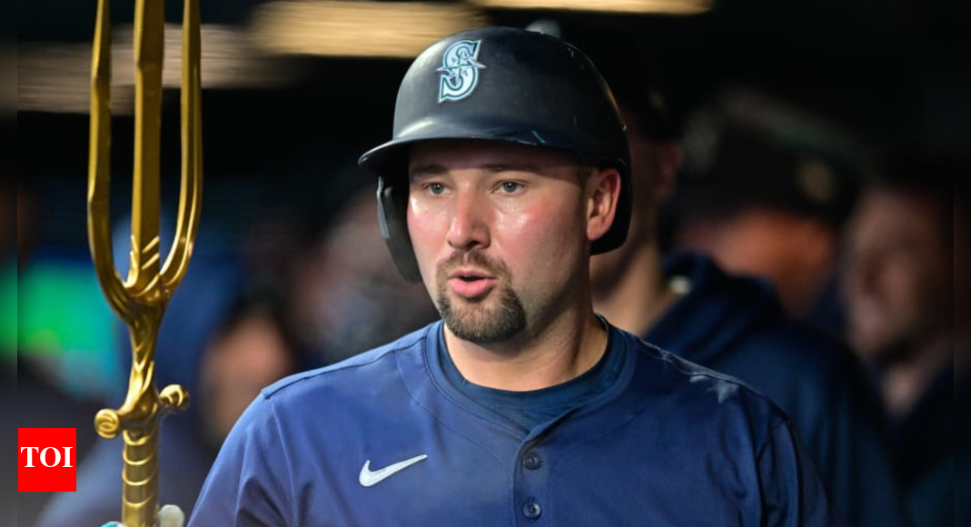 Cal Raleigh becomes center of shocking ALCS giveaway as porn site plans wild tribute for Big Dumper nickname