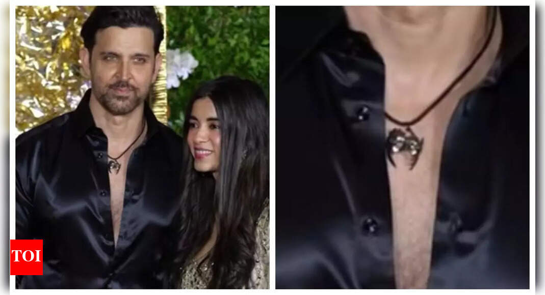Krrish 4: Hrithik wears mask pendant to Diwali party - PICS