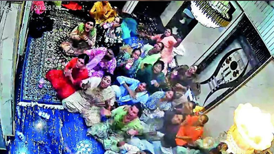  How feud between 2 factions turned violent; mass suicide bid stuns city