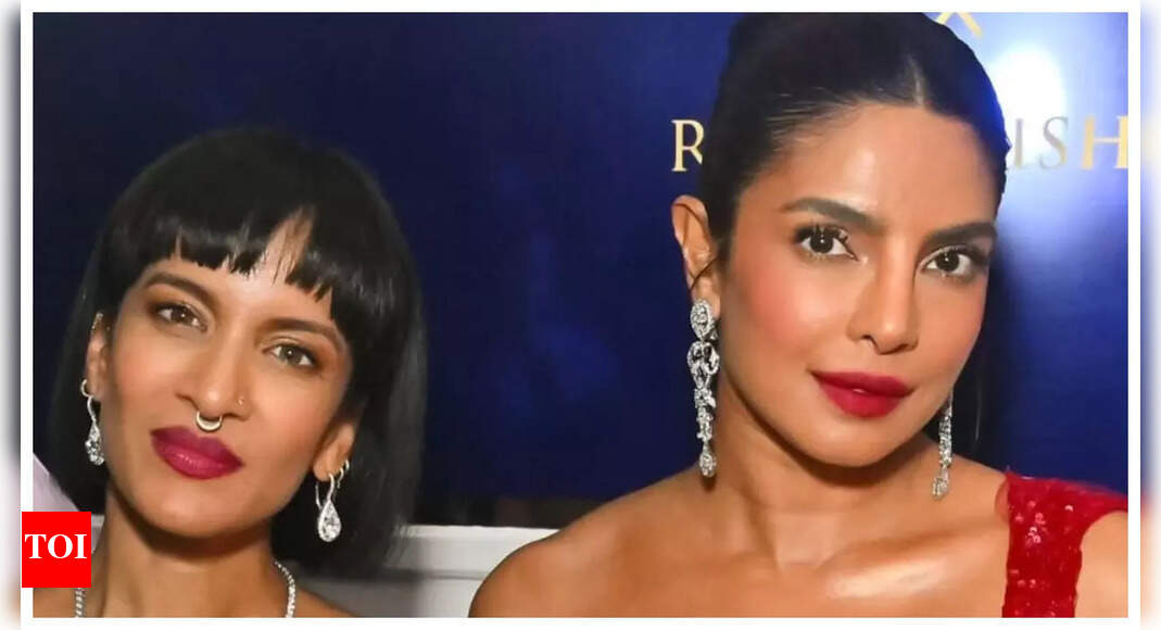 Priyanka poses with Anoushka Shankar at Diwali party in London Priyanka poses with Anoushka Shankar at Diwali party in London