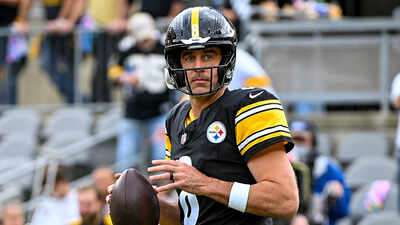Will Aaron Rodgers play against the Cincinnati Bengals tonight? Latest injury update on the Pittsburgh Steelers' star QB