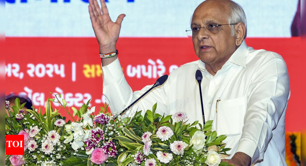 Major reshuffle before local polls: Entire Gujarat cabinet resigns; expansion on Friday Major reshuffle before local polls: Entire Gujarat cabinet resigns; expansion on Friday