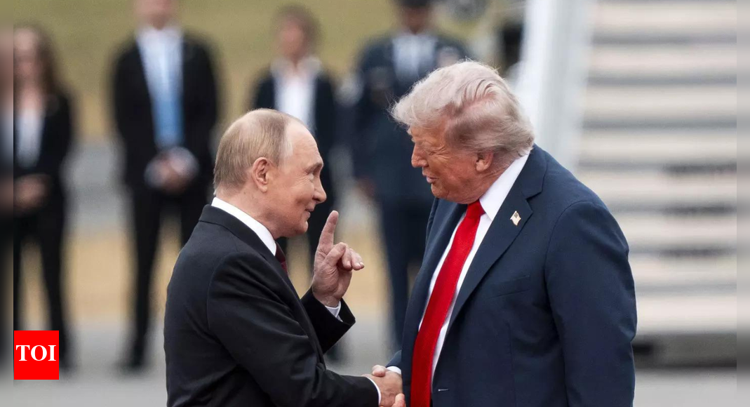 Ukraine war: Trump talks to Putin ahead of meet with Zelenskyy; Tomahawks on agenda
