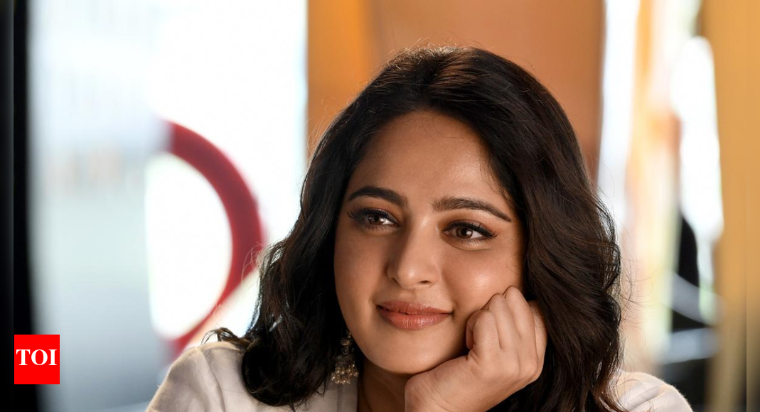 Throwback: When Anushka Shetty revealed her first 'I love you' from school days - Deets Inside