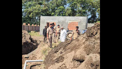 1 dead, 3 injured as mud heap collapses at resort site in Pilibhit